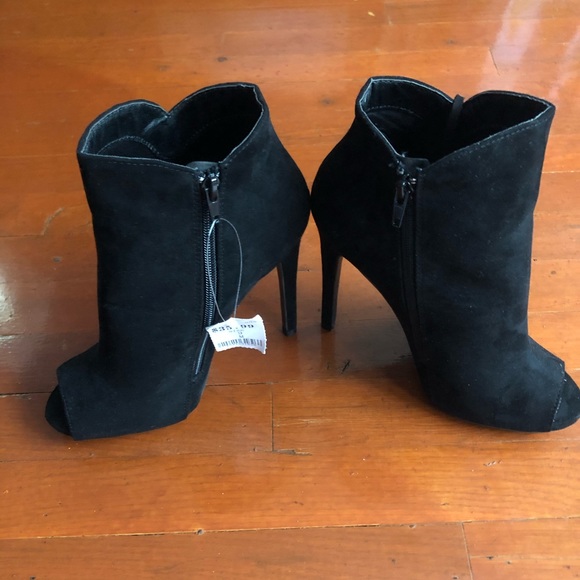 NWT Fringe Peep-toe Booties - Picture 6 of 11